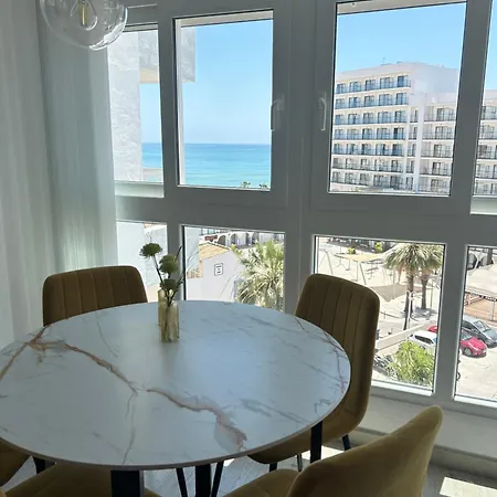 Apartment Diana - Terrace And Pool - 80m From The *