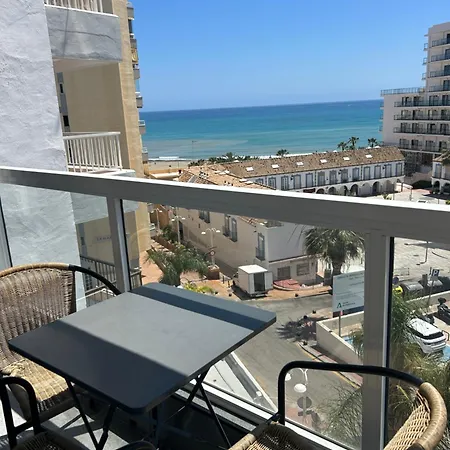 Apartment Diana - Terrace And Pool - 80m From The Benalmadena
