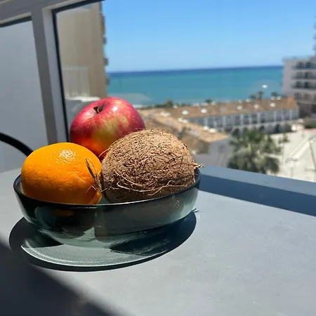 Apartment Diana - Terrace And Pool - 80m From The Benalmadena